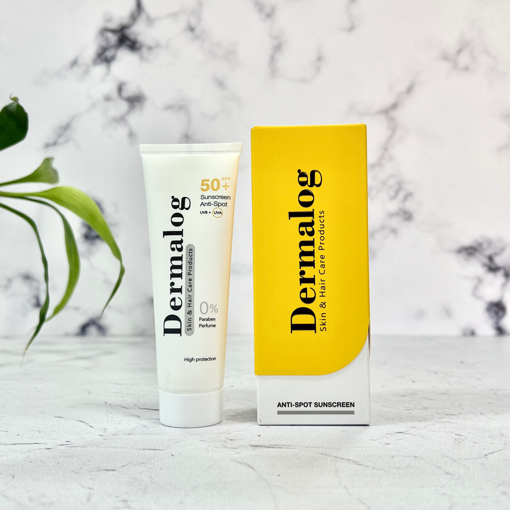 کرم ضد آفتاب و ضد لک بی رنگ پوست چرب درمالوگ SPF50 کرم ضد آفتاب و ضد لک بی رنگ پوست چرب درمالوگ SPF50
